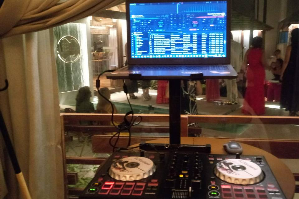 DJ Ricchard