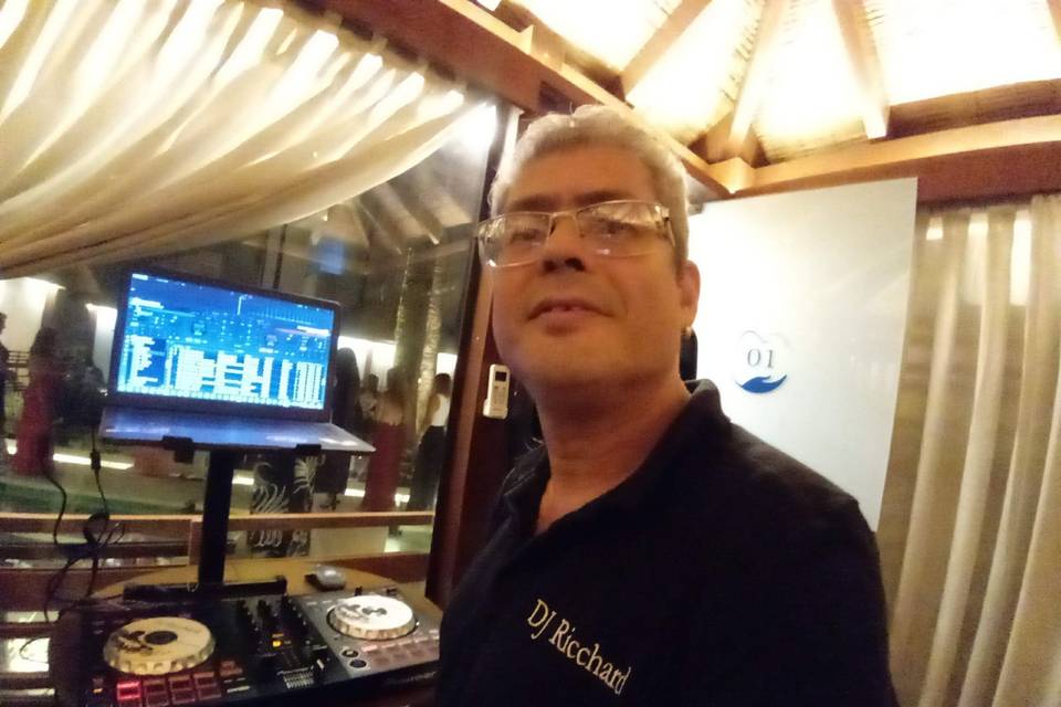 DJ Ricchard