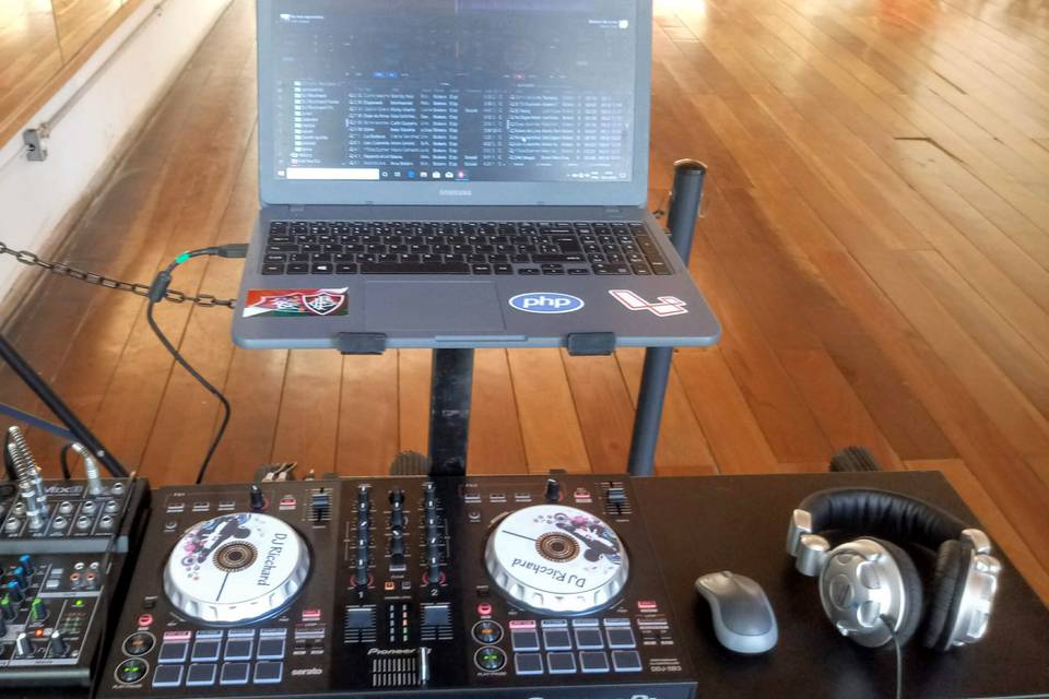 DJ Ricchard