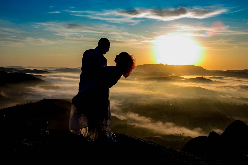 Marta e rodrigo o sol nascendo