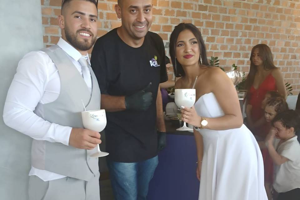 Casal Feliz com nosso Açaí