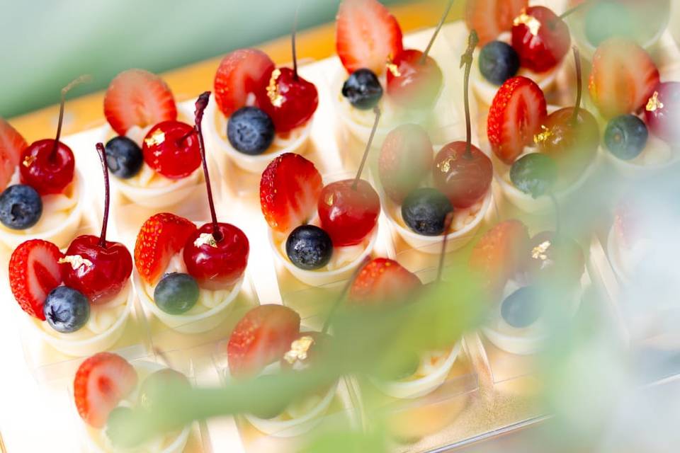 Cestinha Trufada Frutas Vermel