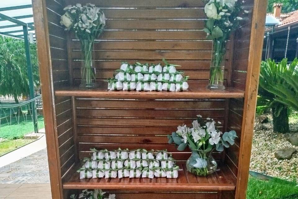 Armário com bem casados