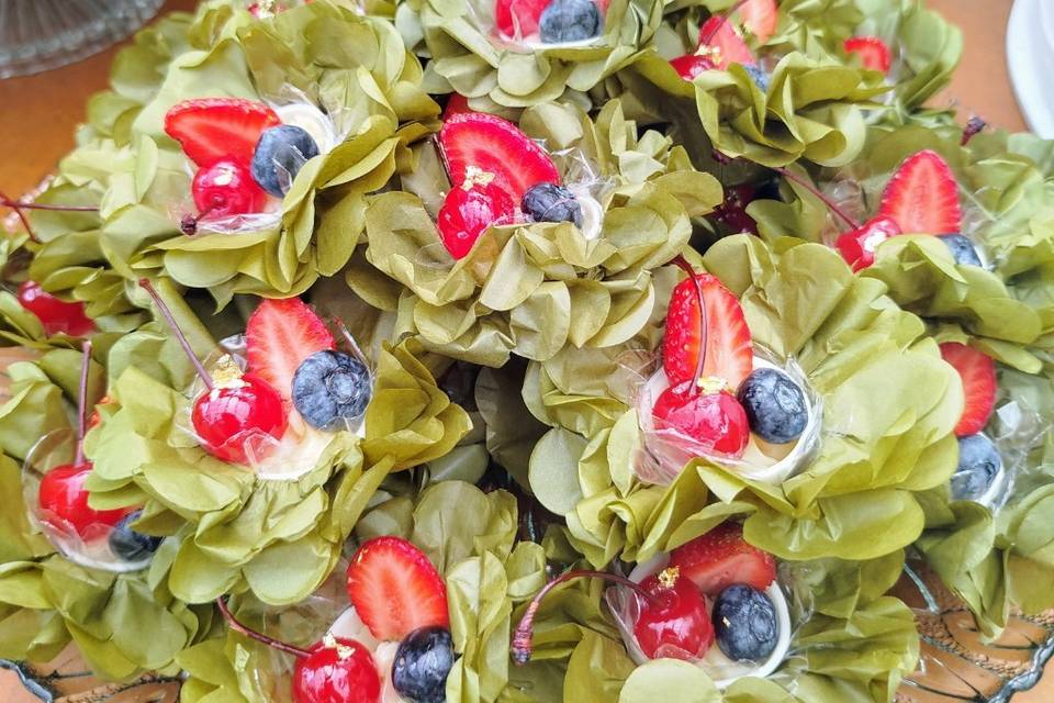 Cestinha trufada c/frutas ver