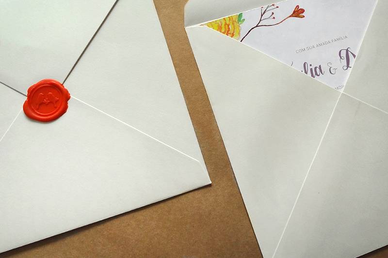 Envelope com tag convidados