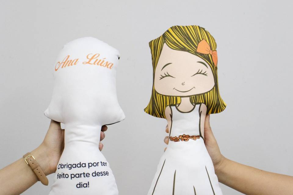 Almofada menina
