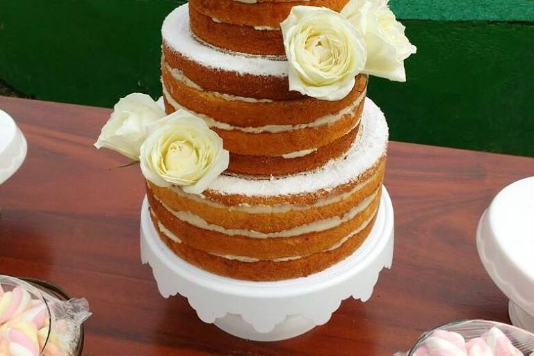 Naked cake casamento