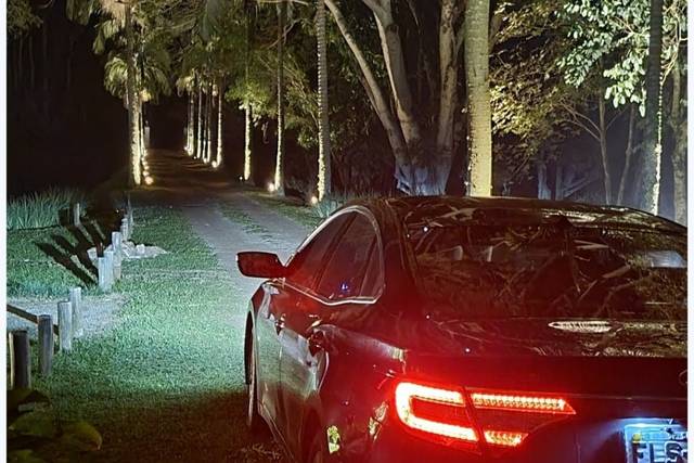 Carro blindado padrinhos
