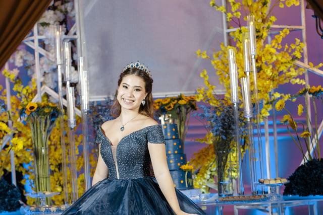 Vestido Debutante Azul