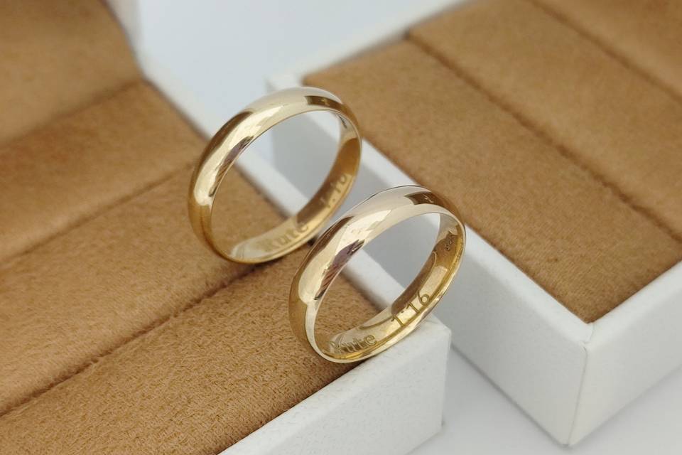 Par de alianças ouro 18K