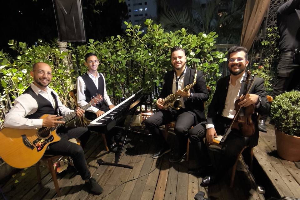 Violino, Sax, Violão e Piano
