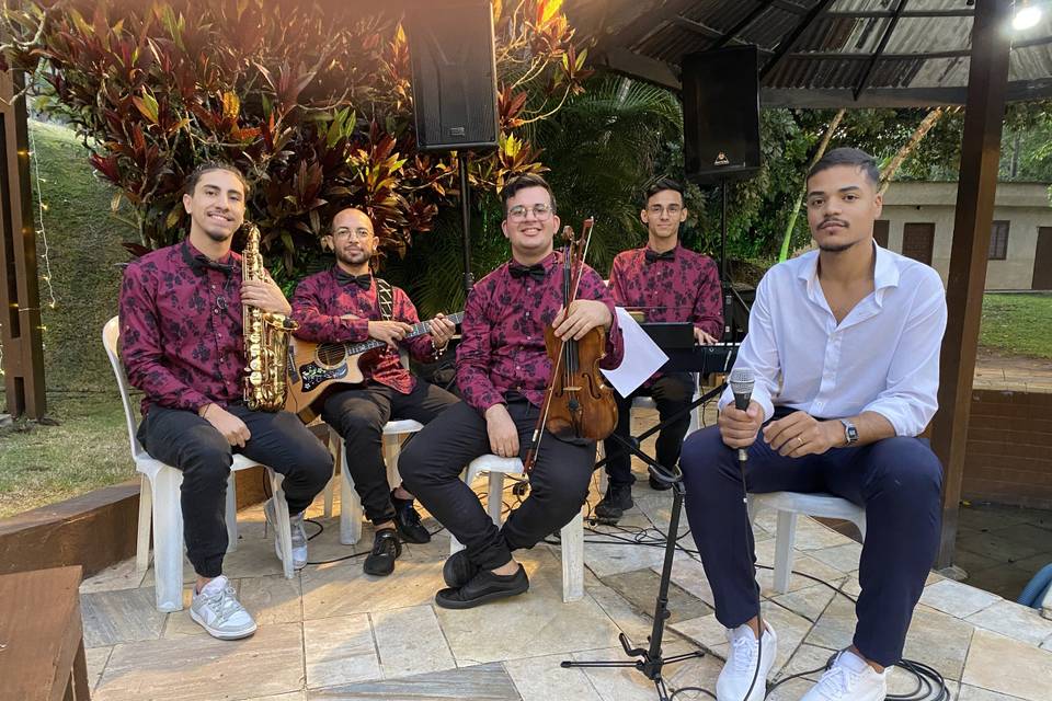 Voz Masculina & Instrumentos