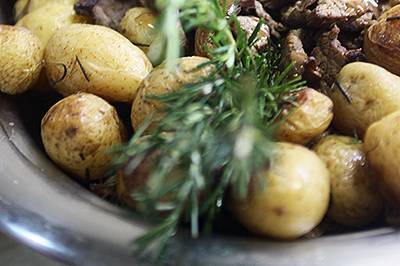 Rosbife com mini batata