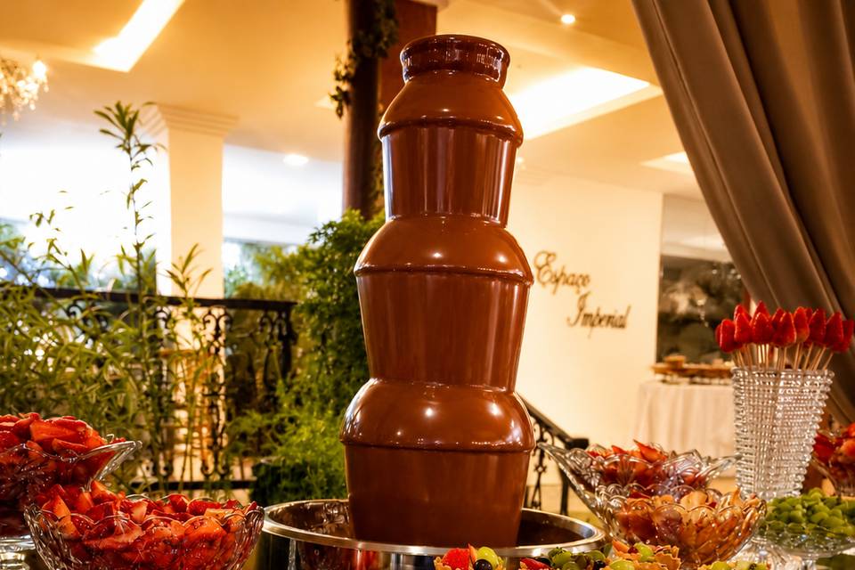 Fondue de Chocolate com Frutas