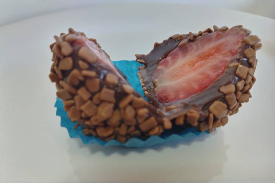 Brigadeiro com morango