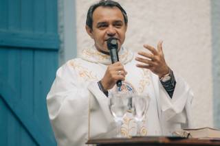 Padre José Ricardo - Celebrante