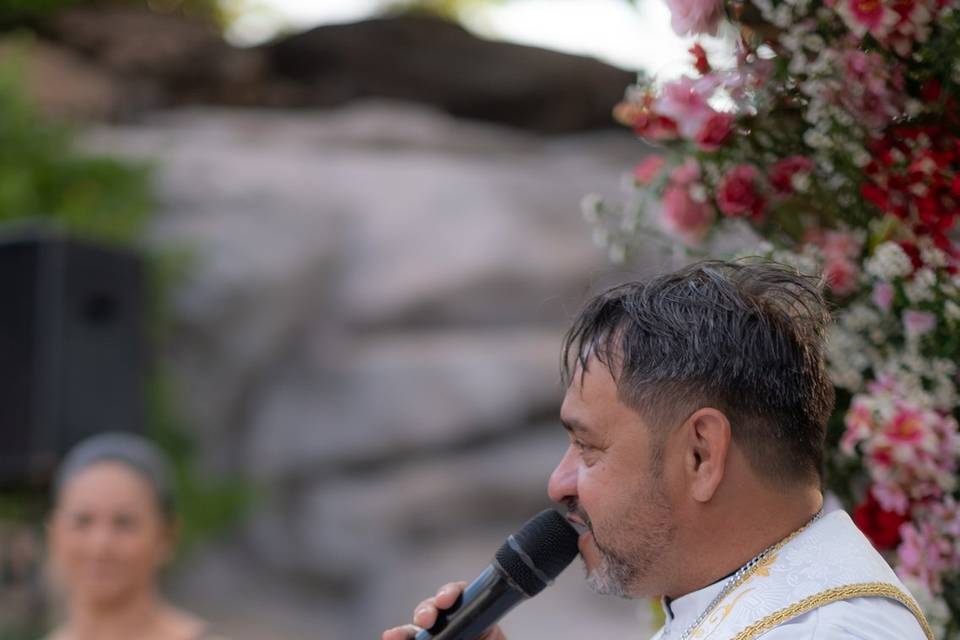 Celebrante Padre Jose Ricardo