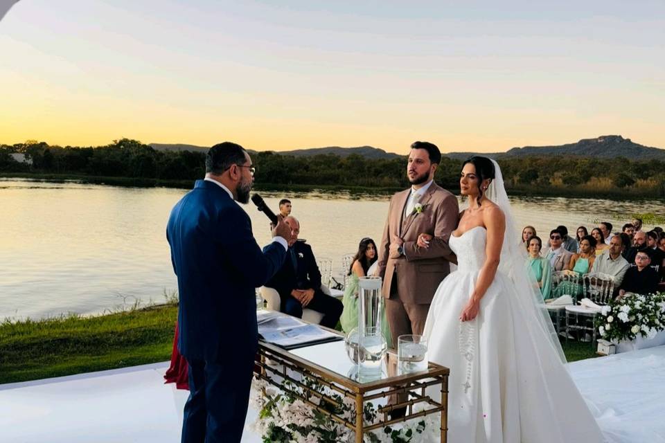 Celebrar é dar voz ao amor.