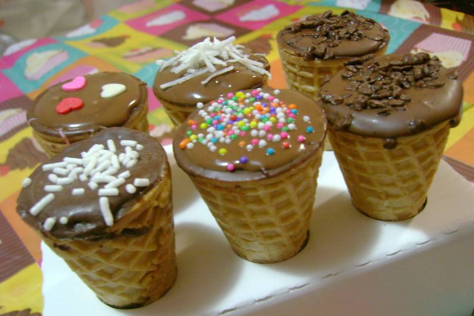 Cones de chocolate