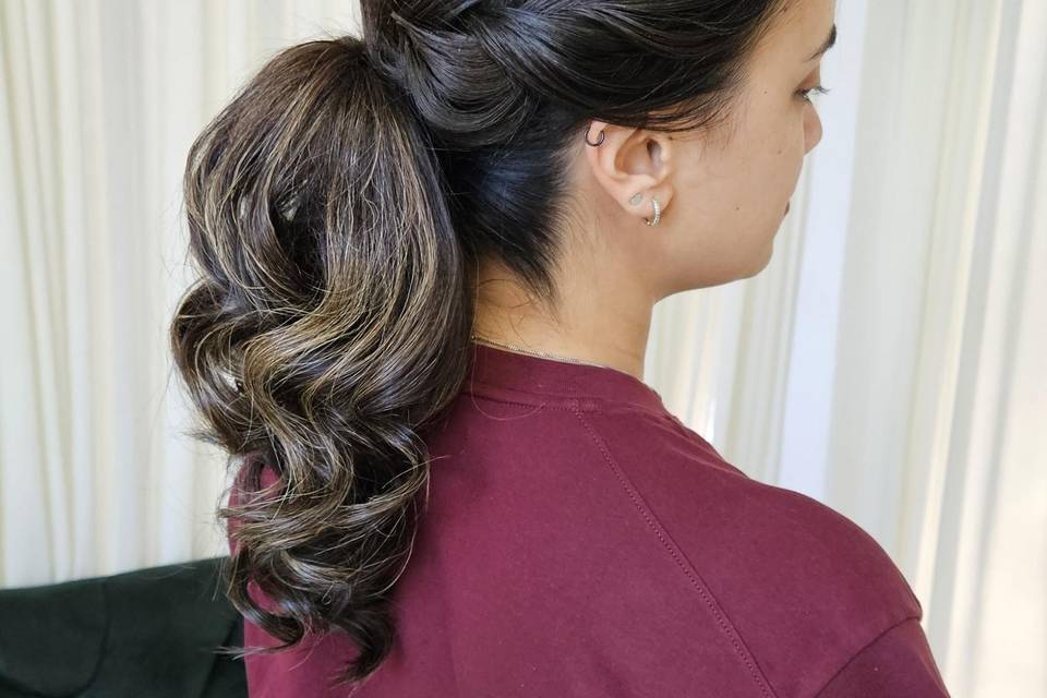 Penteado rabo baixo