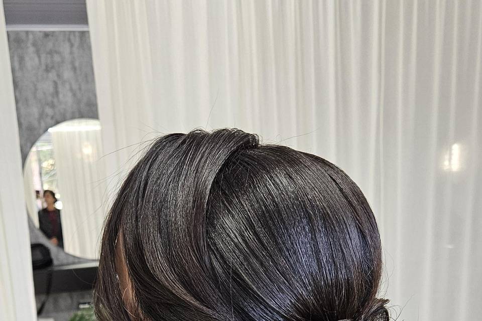 Penteado coque baixo