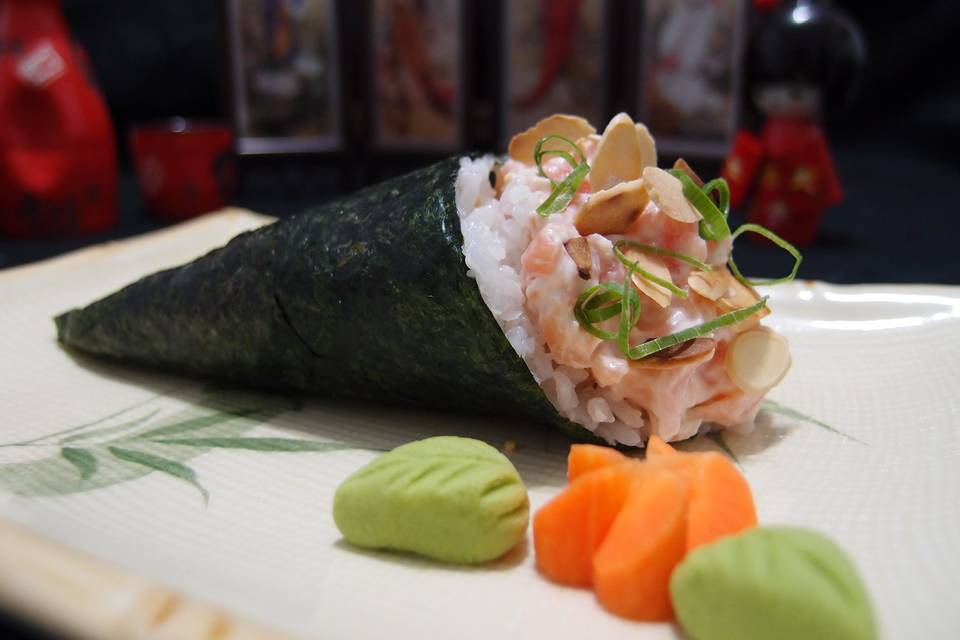 Temaki de Salmão Cr. - Matsuo