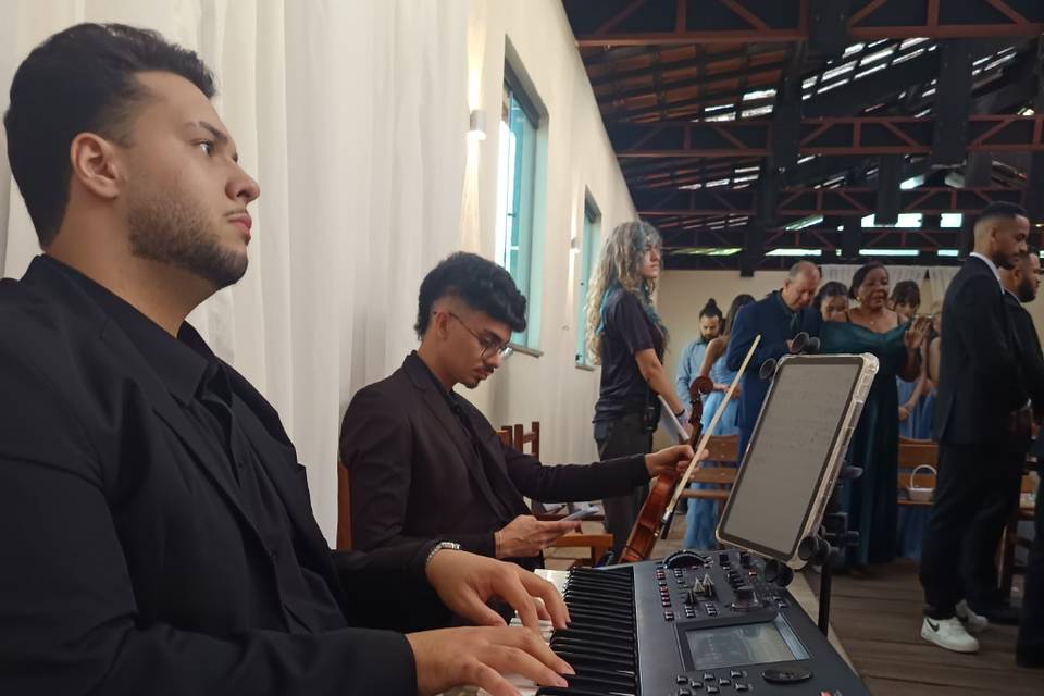 Teclado e Violino