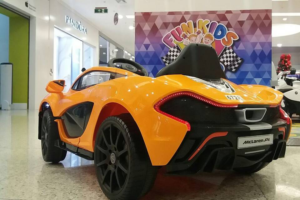 McLaren Amarela