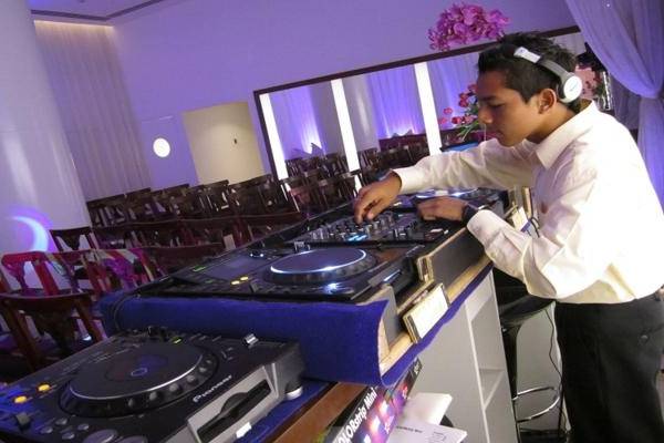 DJ Junior