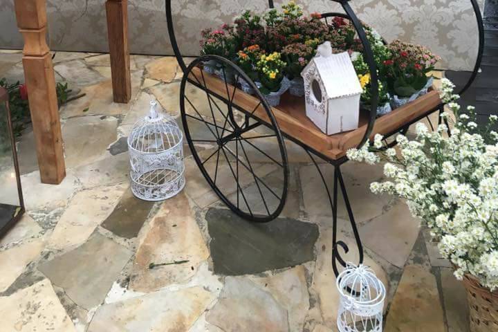 Decoração com Água Saborizada