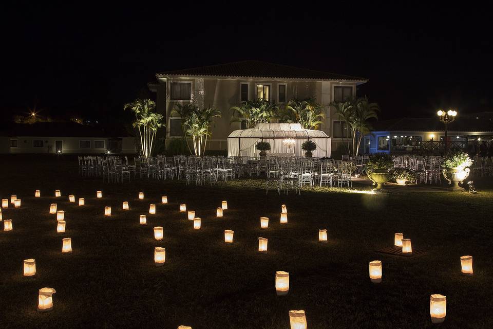 Cerimonia a beira da Piscina