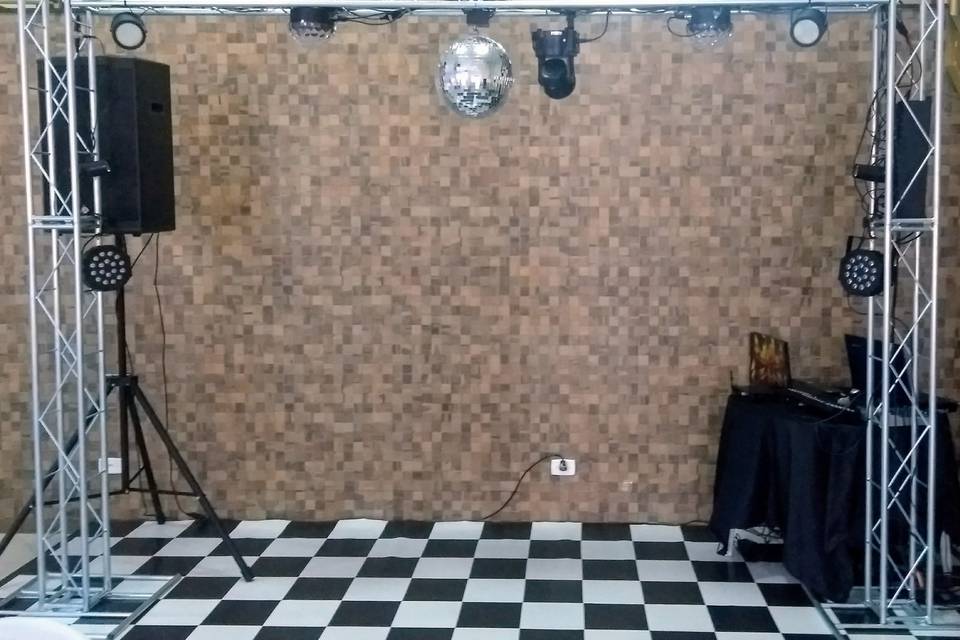 DJ completo com pista de dança