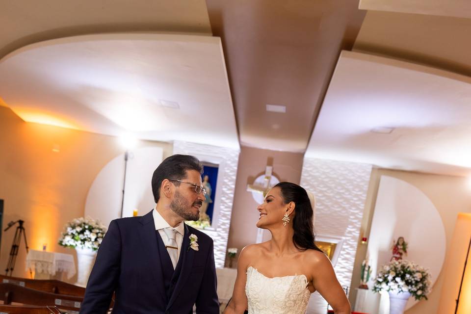 HELLEN E JUNIOR