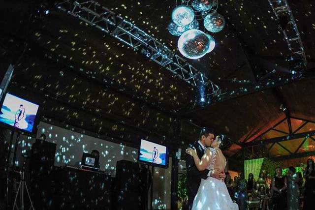 Globos e TVs