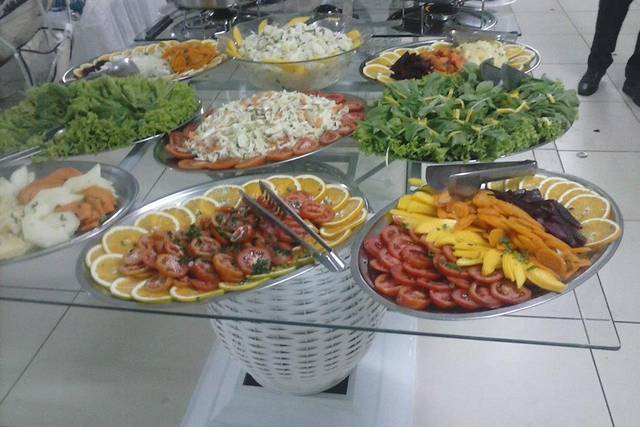 Saladas tropicais