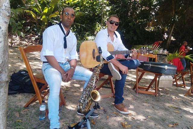 Chá Revelação: Sax e Violão
