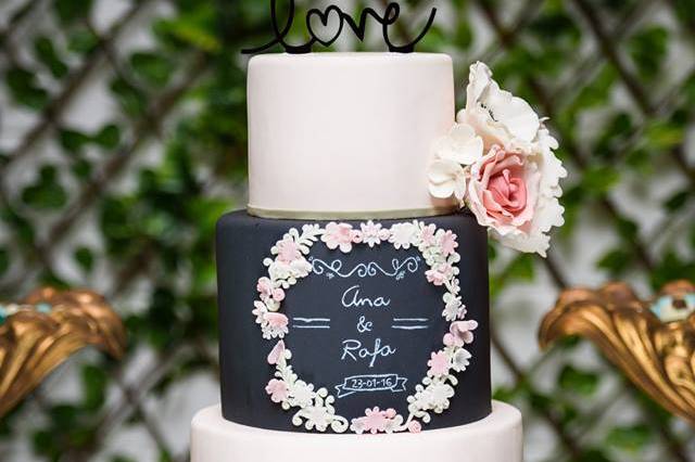 Chalkboard cake