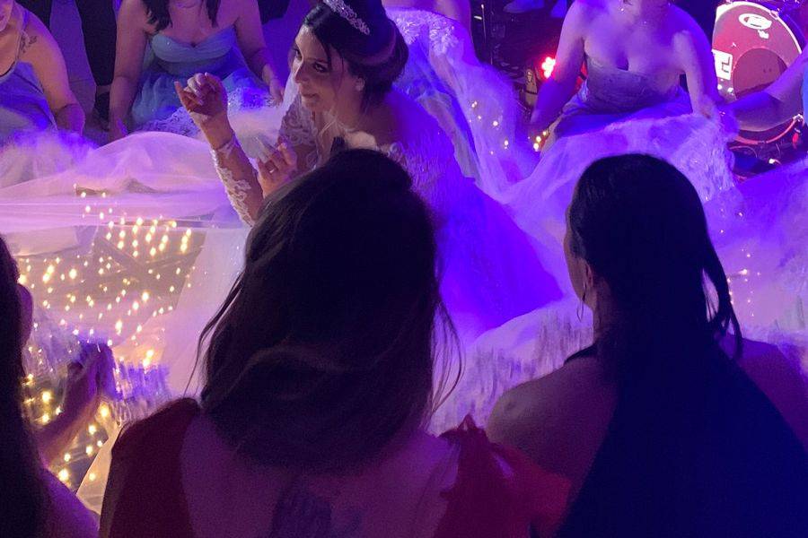 Noiva se divertindo com a BSH