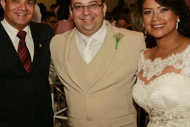 Com os noivos Helton e Debora