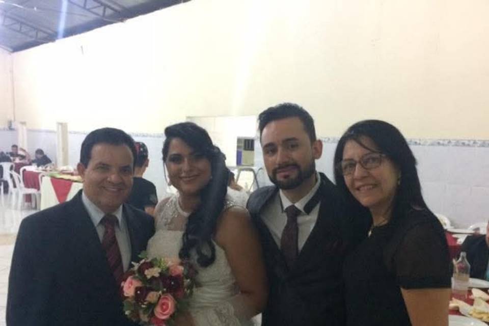 Foto com os noivos