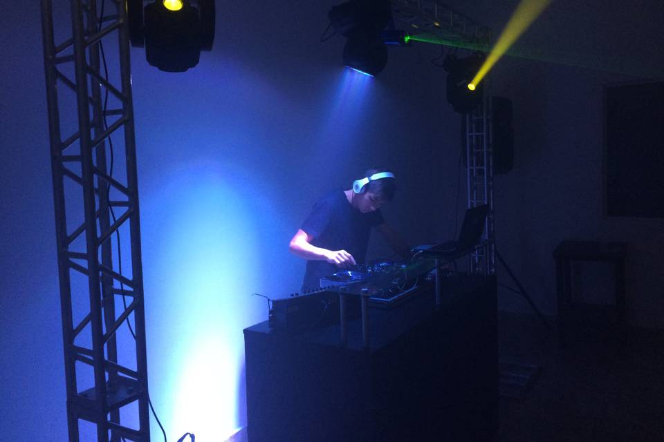 DJ Som e Iluminação