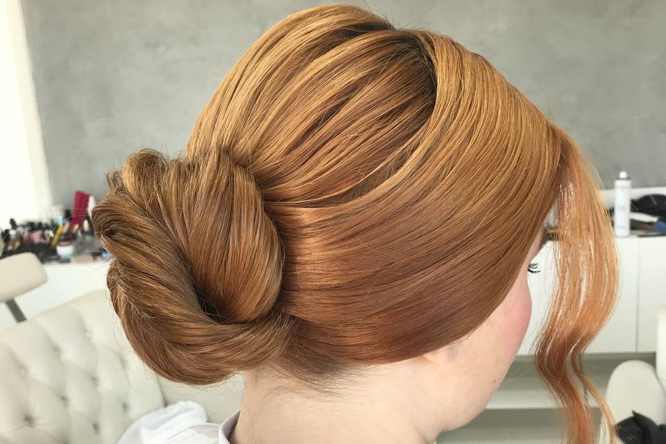 Penteado coque baixo