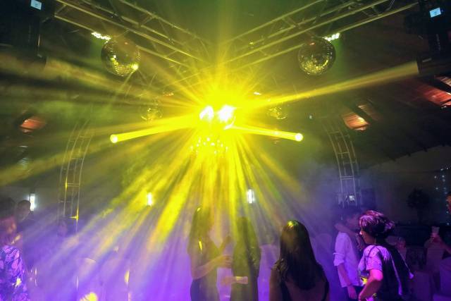 O glamour dos globos espelhado