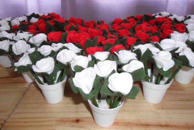 Vaso com Mini Rosas