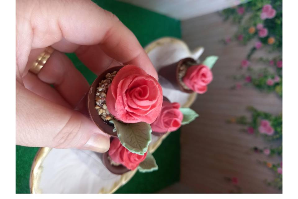 Copinho de chocolate decorado