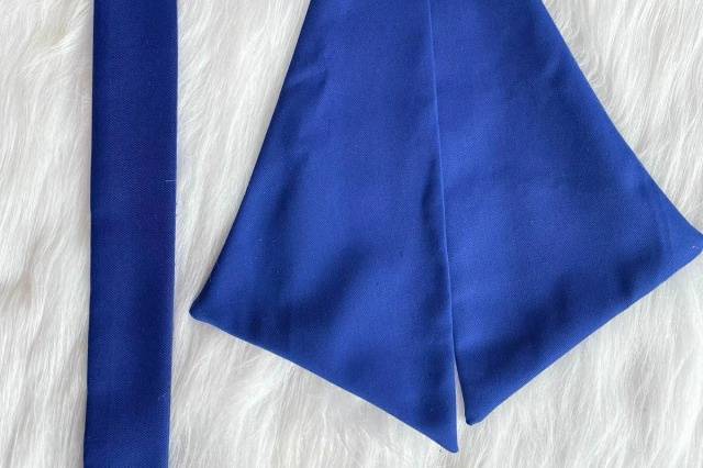 Faixa e laço Azul royal