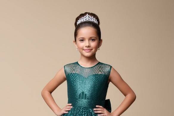 MODELO MISS VERDE ESMERALDA