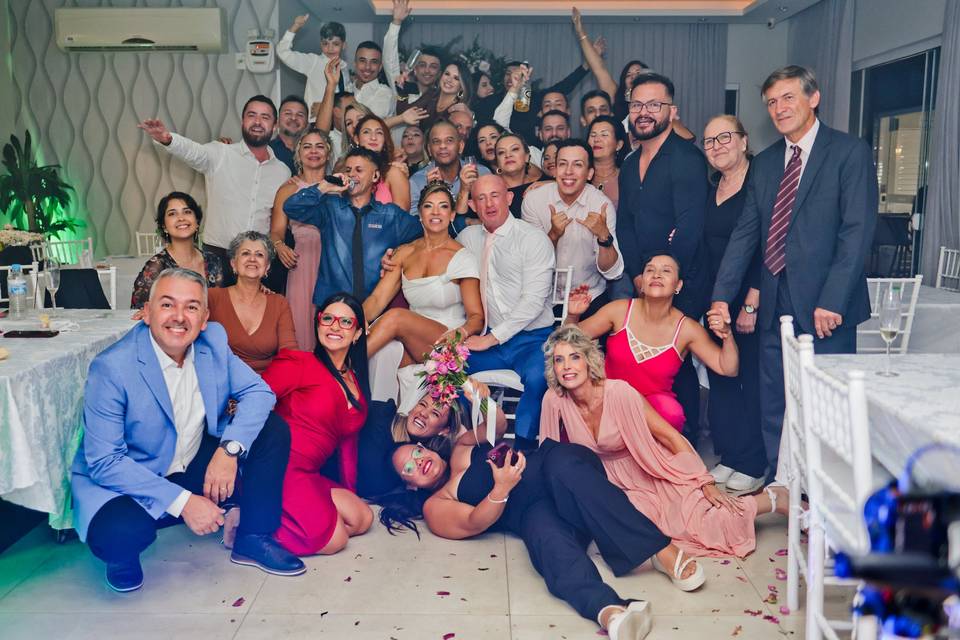 Encontre a cerimonialista