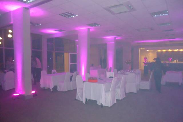 Sala Orquídea e bar