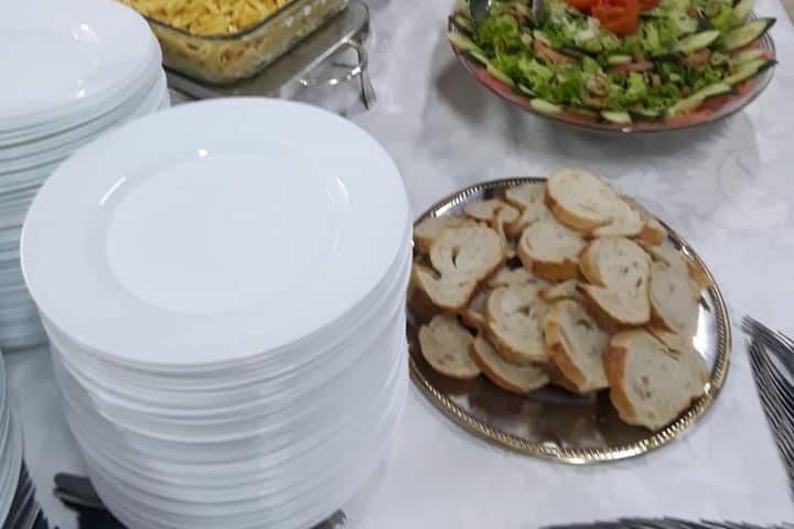 Mesa de Massa e Saladas